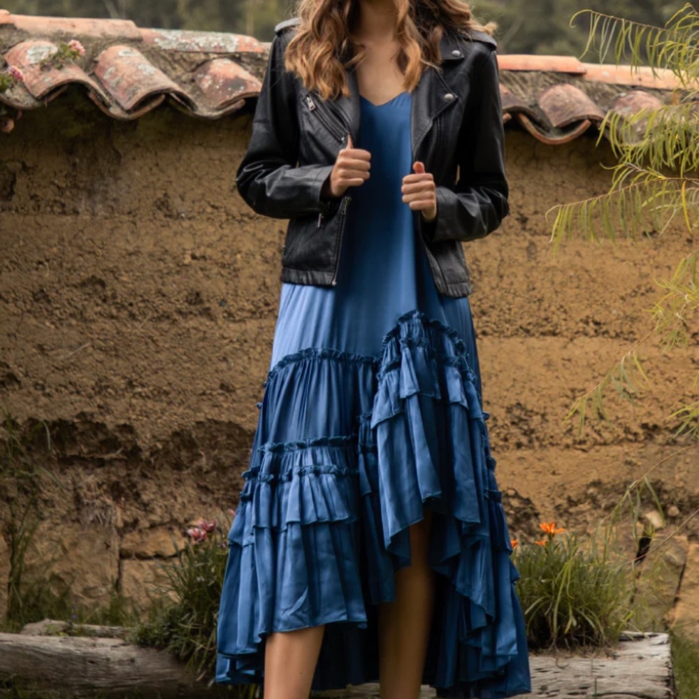 Kleid Ruffle Dress